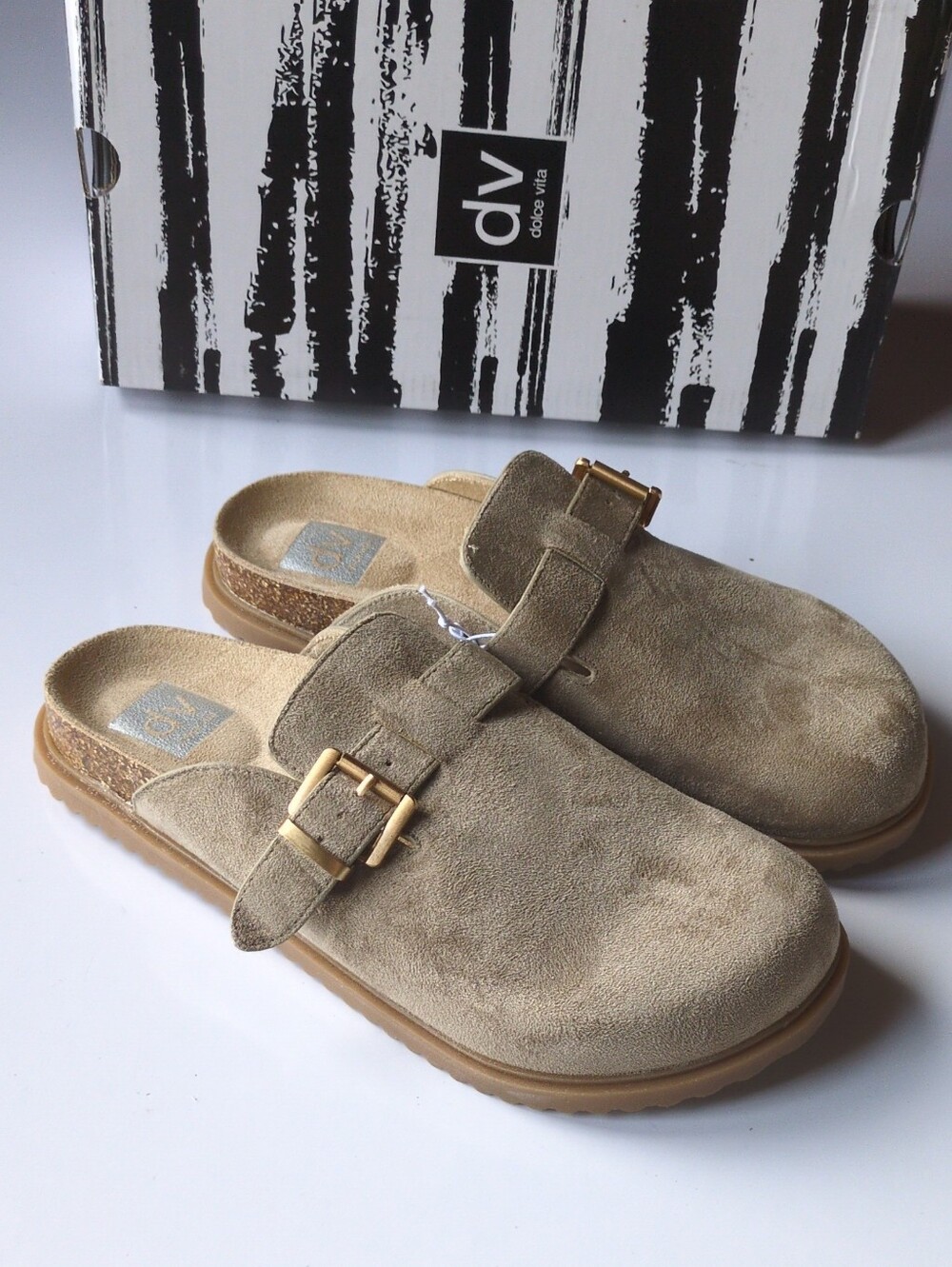 DV Yohana Tan Clogs With  Buckle Womens Sz 8